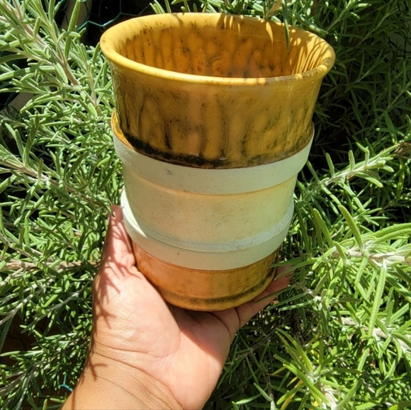 COLONIAL CANDLE JAPAN Ceramic Colonial Candle Holder. - Picture 6 of 6